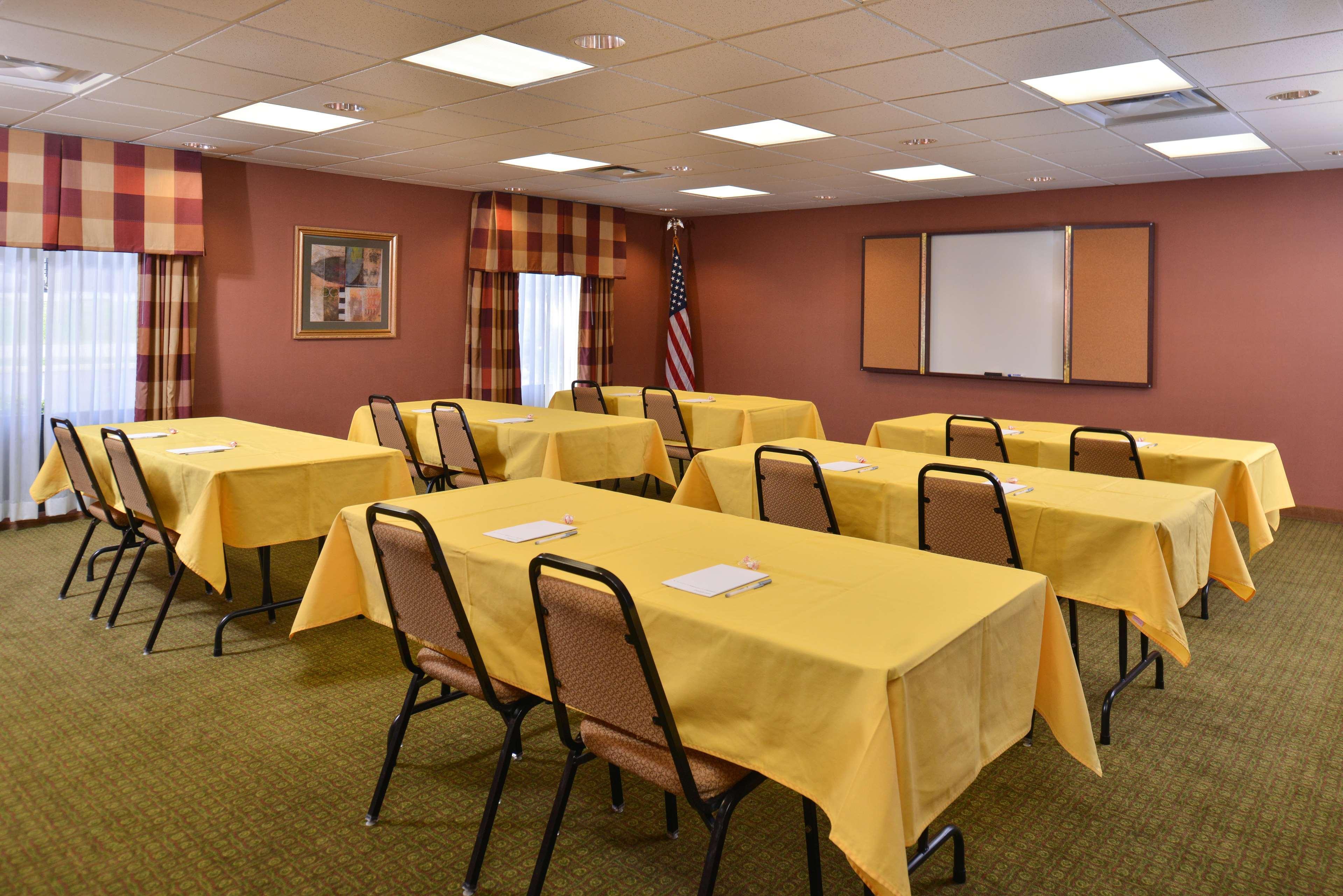 Hampton Inn Clarion Exterior photo
